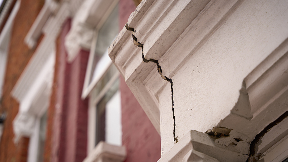 Resi home window frame subsidence cracks
